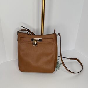 EUC Michael Kors Tan Crossbody Bag